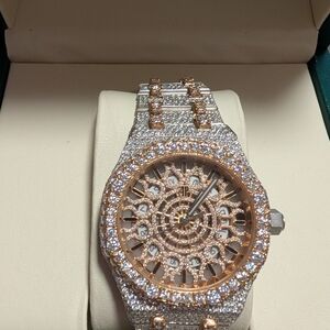 Elegant Moissanite men's Watch 41mm